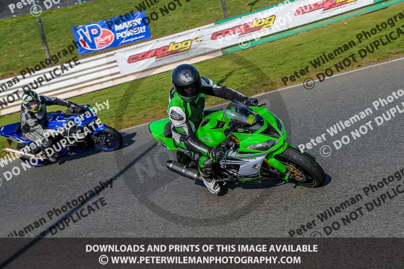 PJM Wedding Photography;enduro digital images;event digital images;eventdigitalimages;mallory park;mallory park photographs;mallory park trackday;mallory park trackday photographs;no limits trackdays;peter wileman photography;racing digital images;trackday digital images;trackday photos